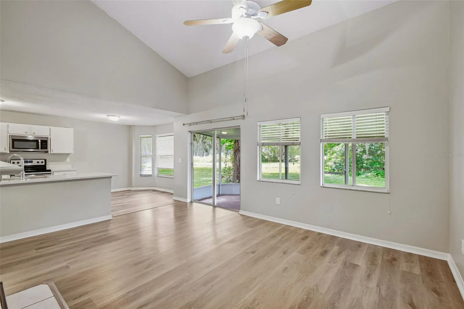 9006 DIXIANA VILLA CIR