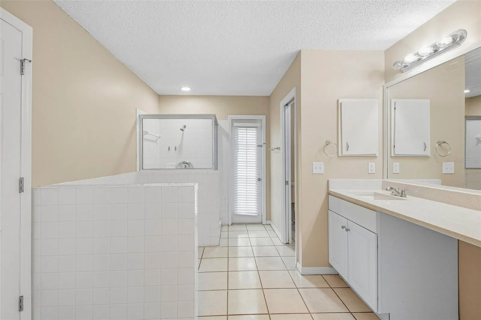 9006 DIXIANA VILLA CIR