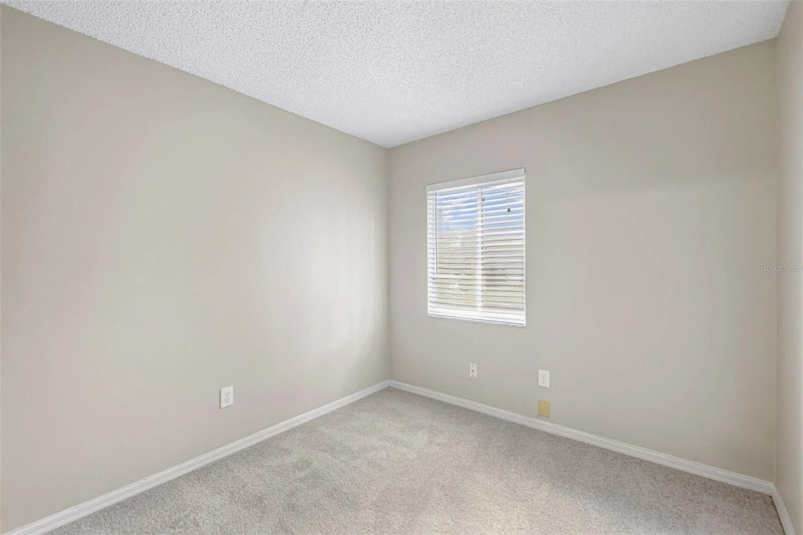 9006 DIXIANA VILLA CIR