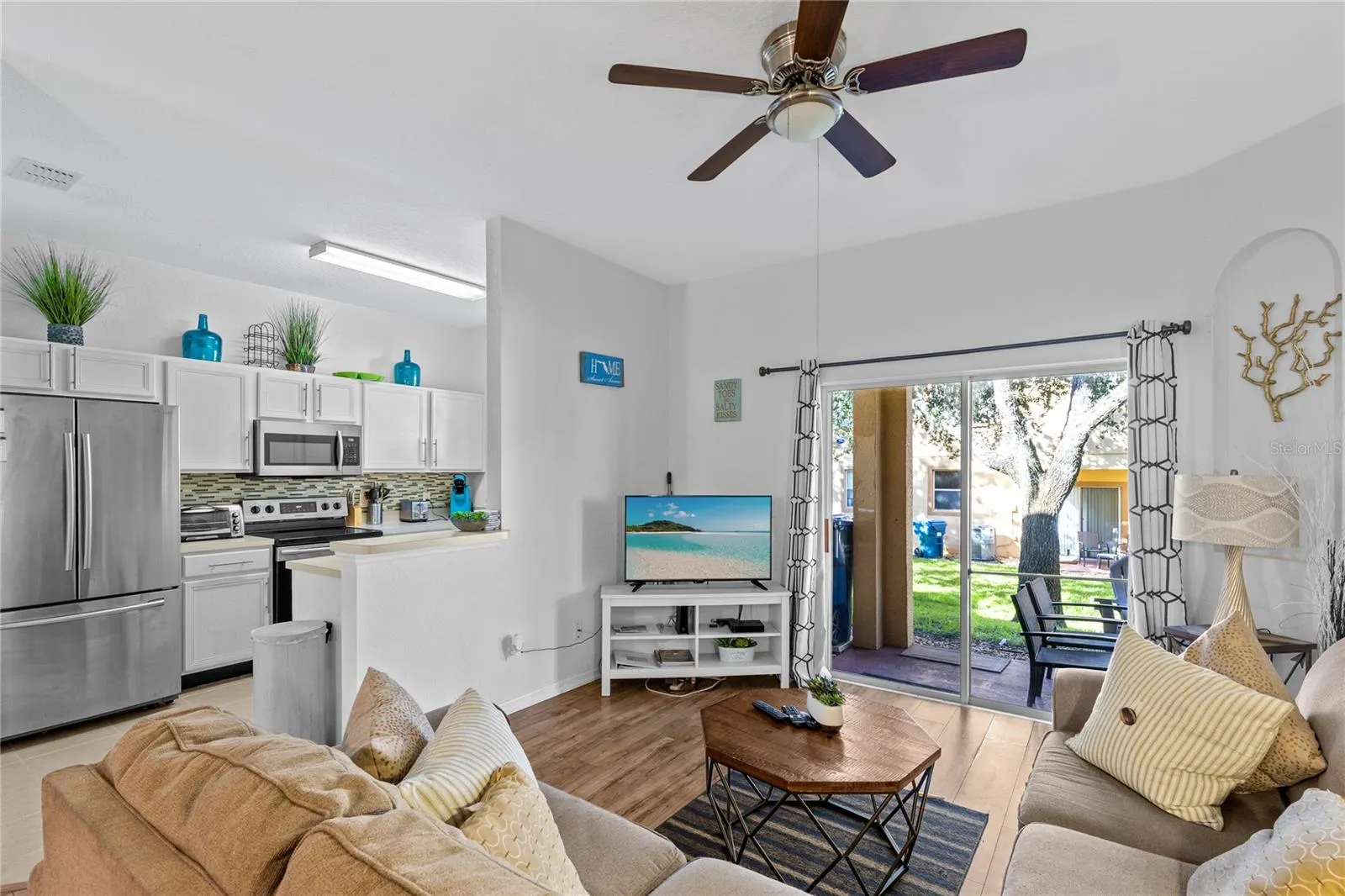 121 PALERMO ST