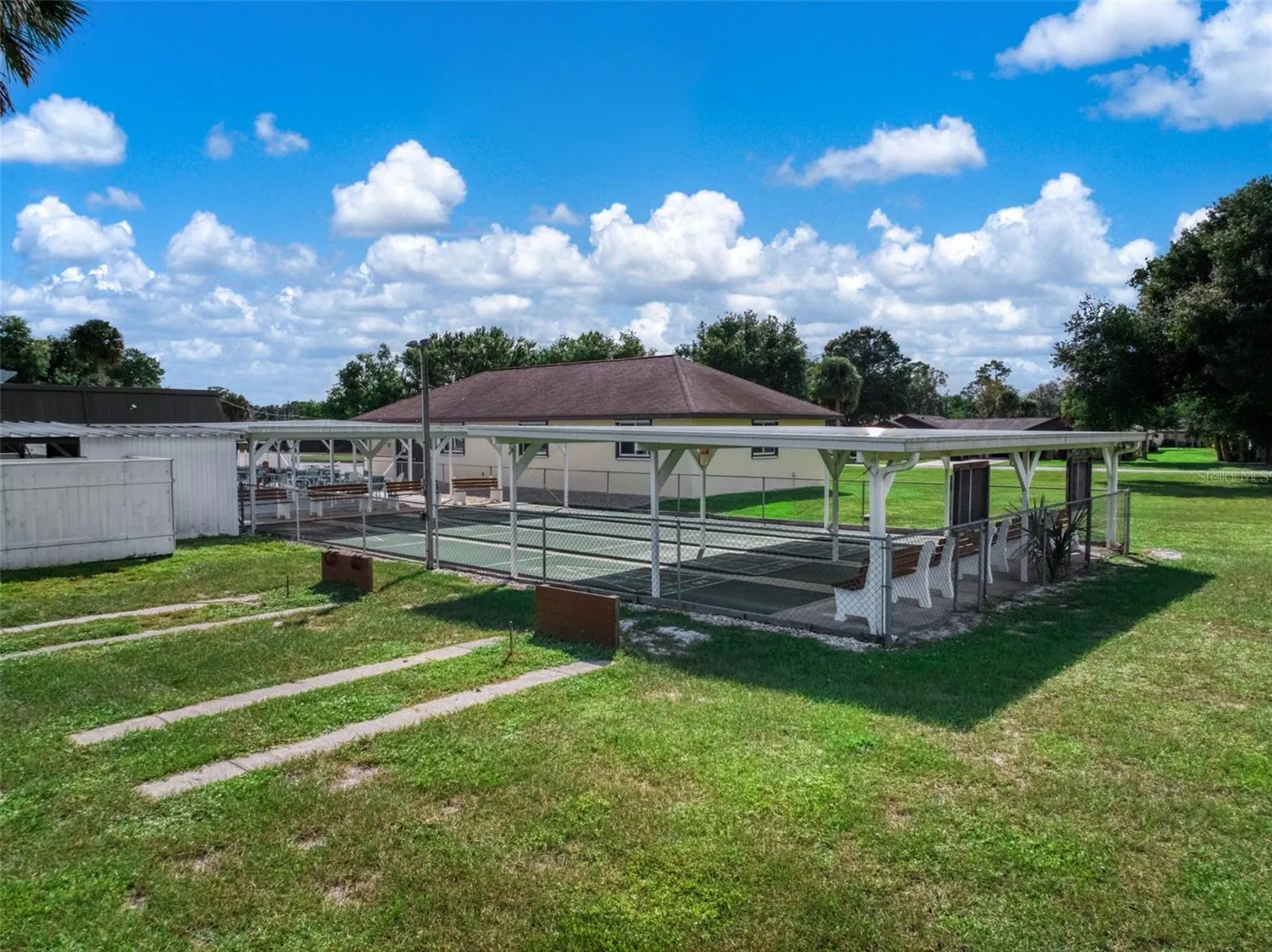 37 JASMINE ST