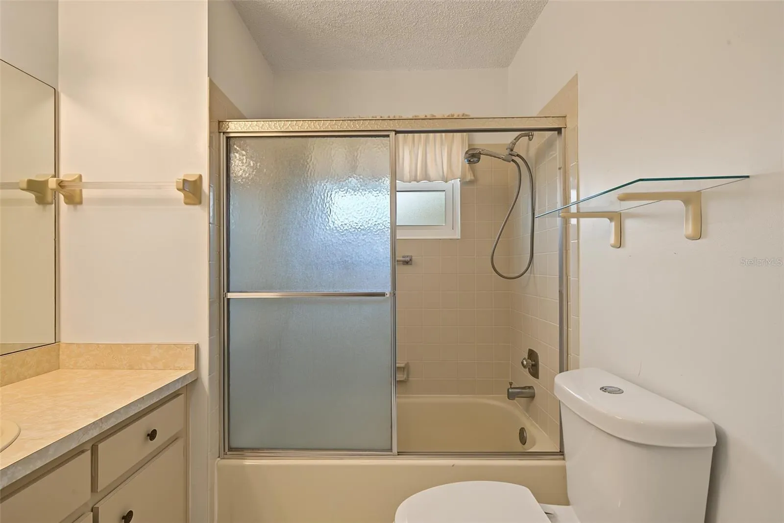 37 JASMINE ST