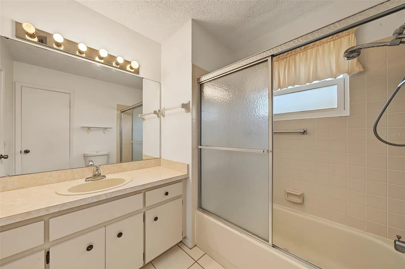 37 JASMINE ST