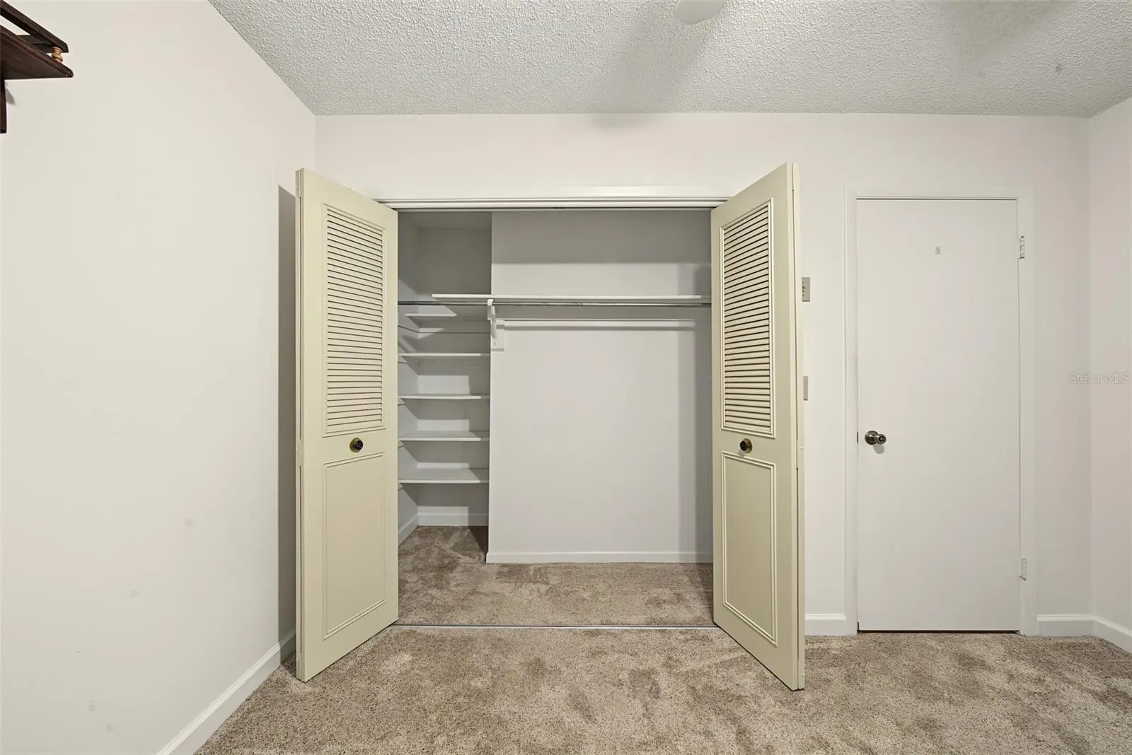 37 JASMINE ST