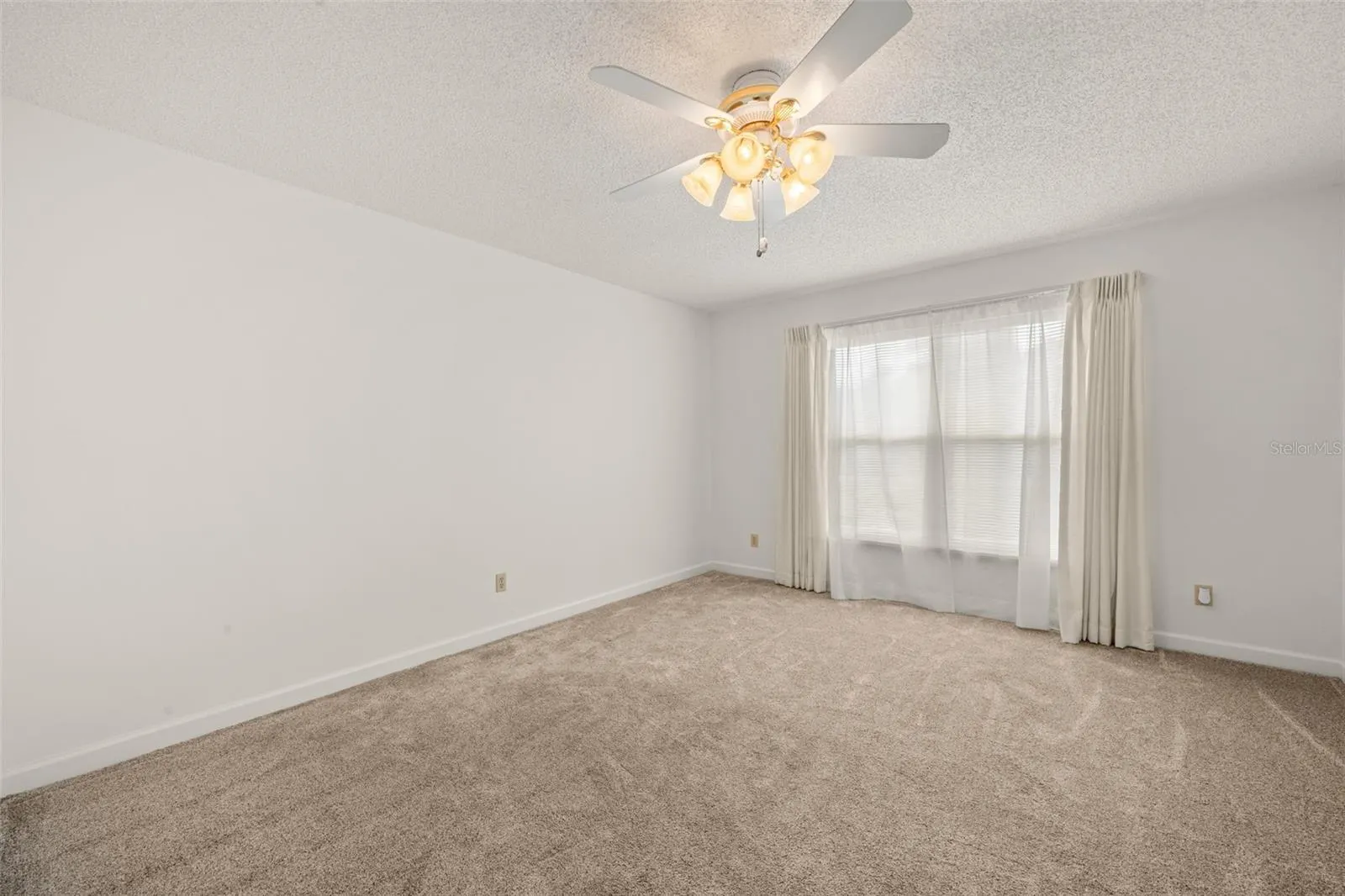 37 JASMINE ST