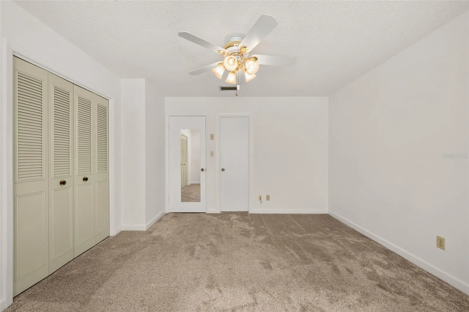 37 JASMINE ST