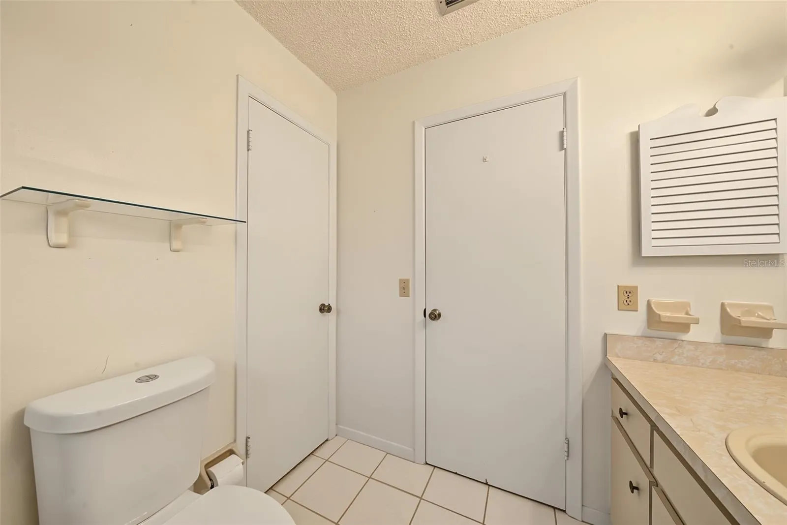 37 JASMINE ST