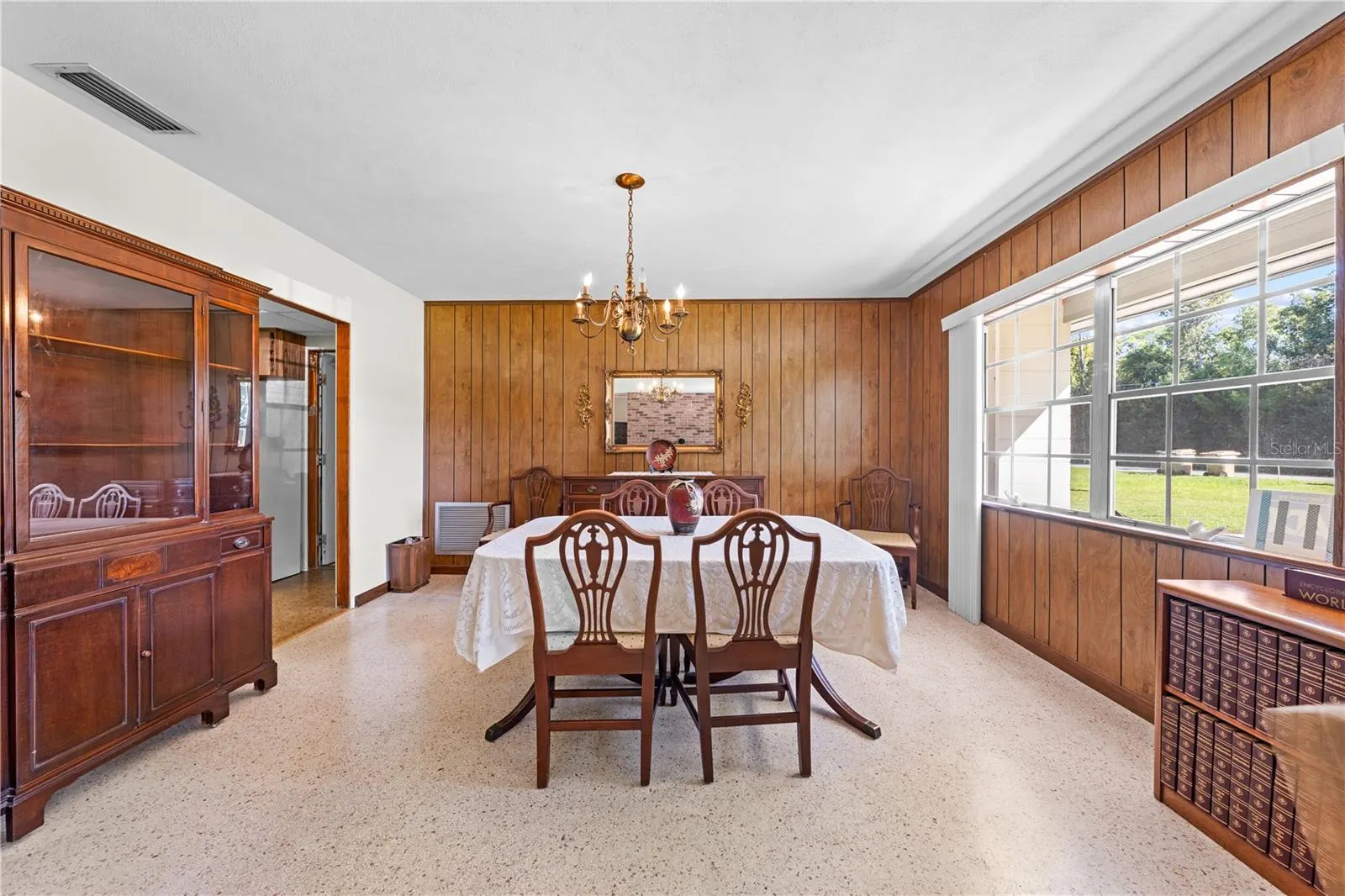 800 AULTMAN RD