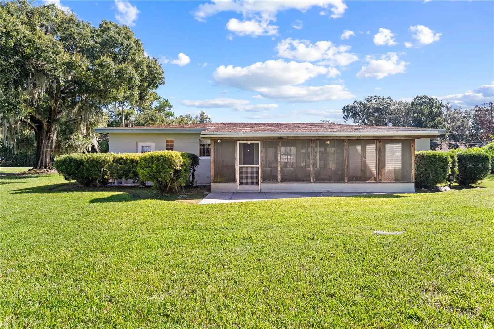 800 AULTMAN RD