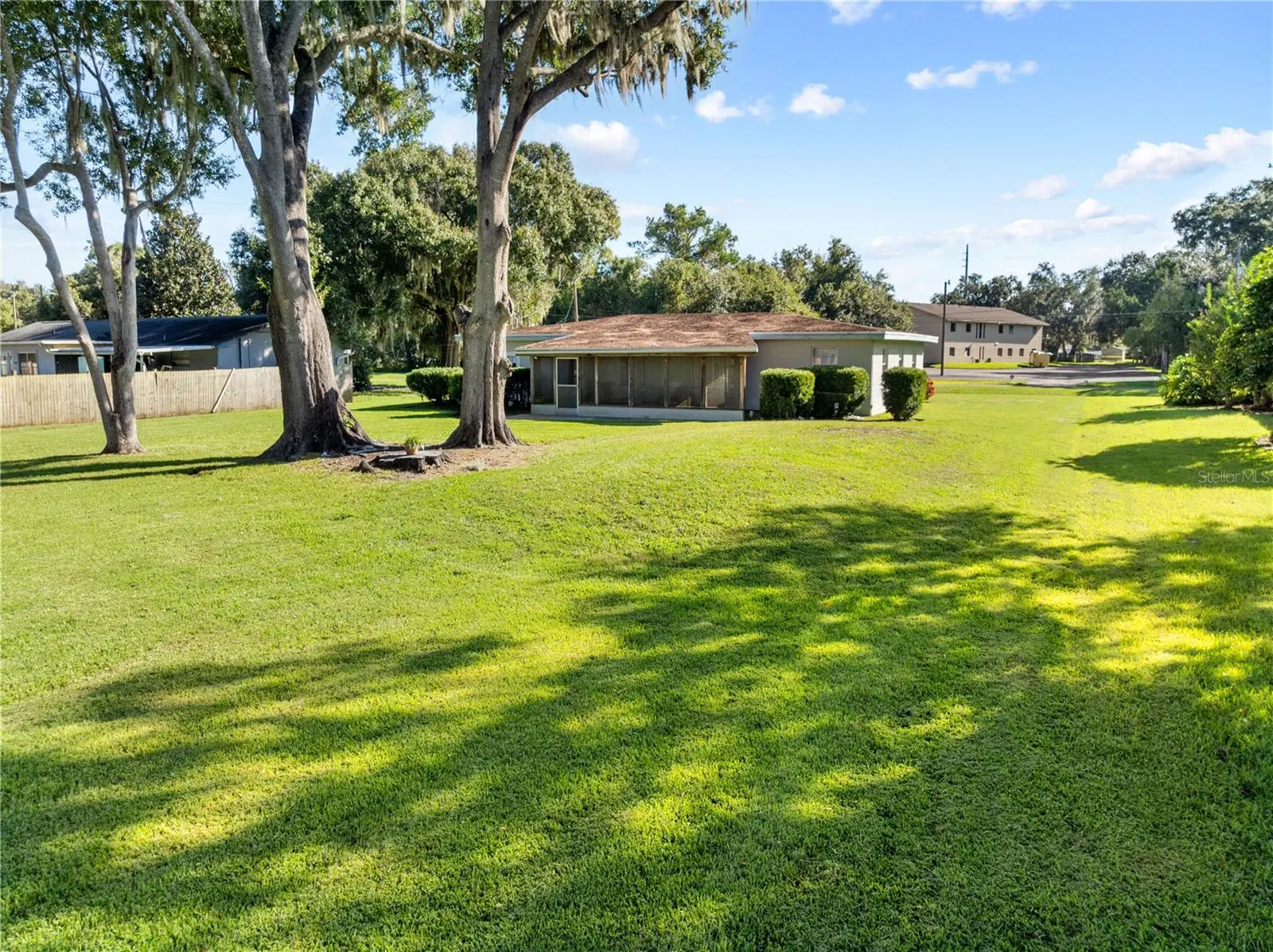 800 AULTMAN RD