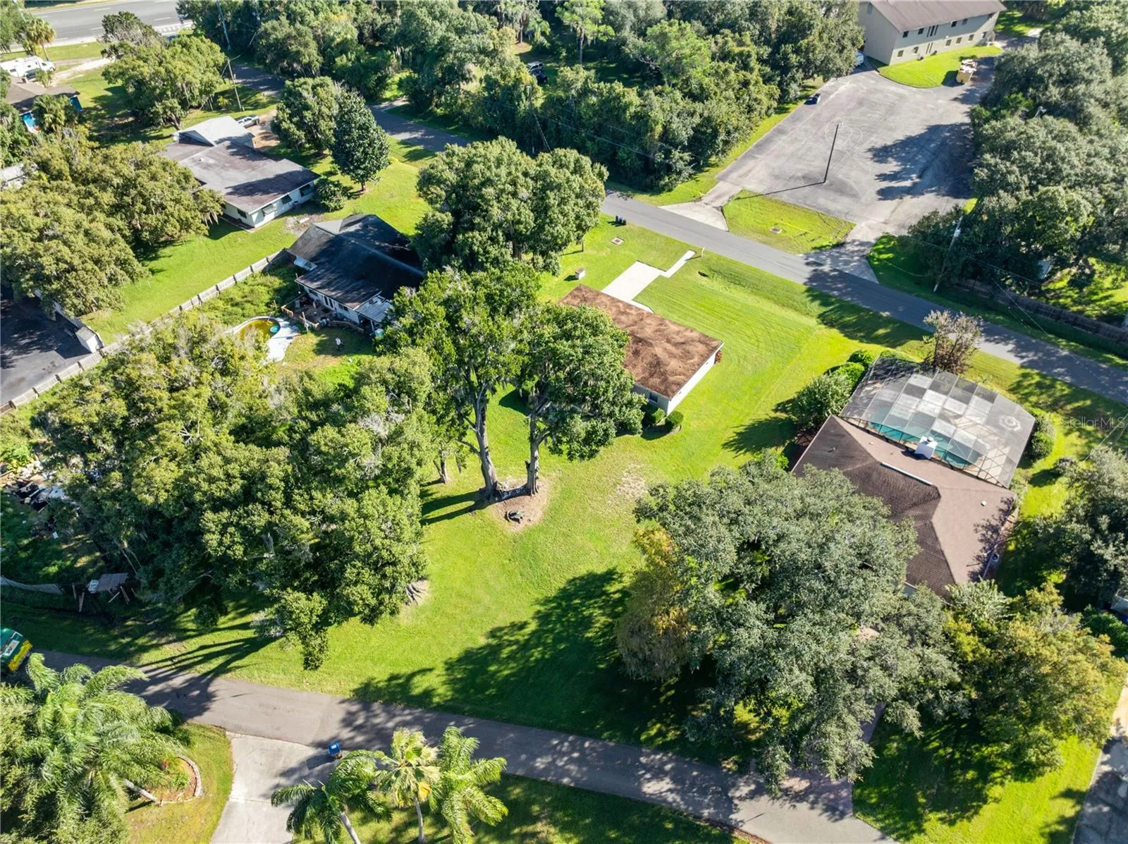 800 AULTMAN RD
