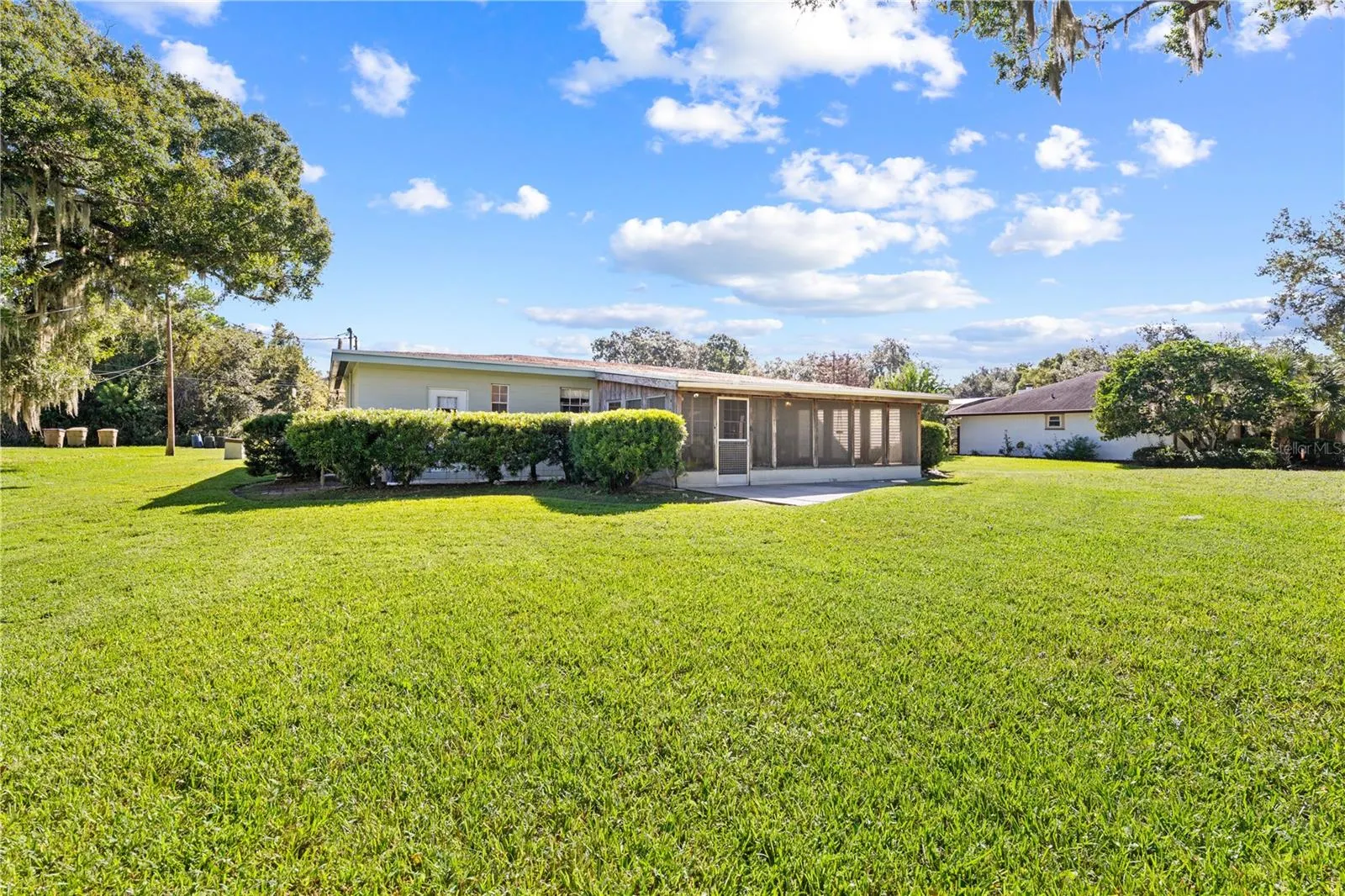 800 AULTMAN RD