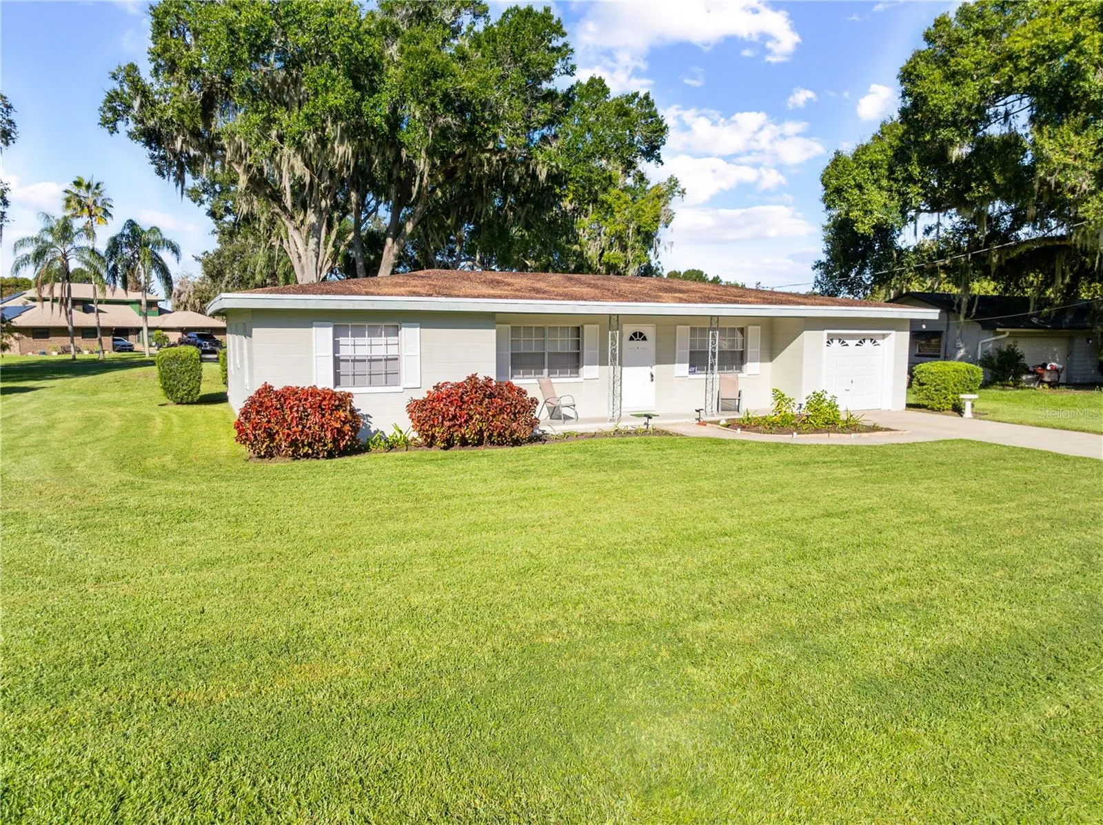 800 AULTMAN RD