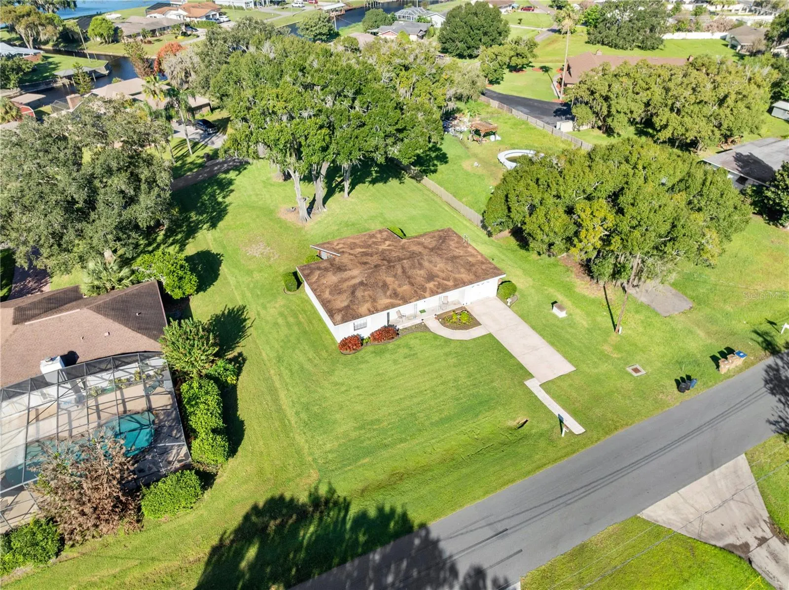 800 AULTMAN RD
