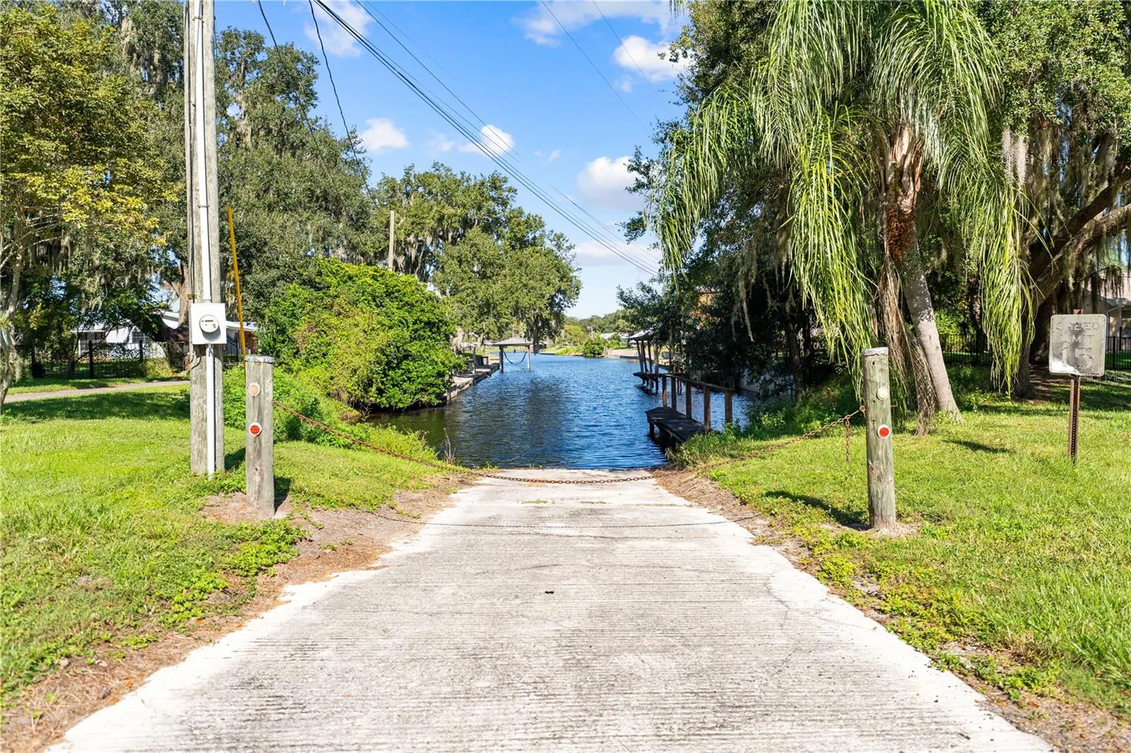 800 AULTMAN RD