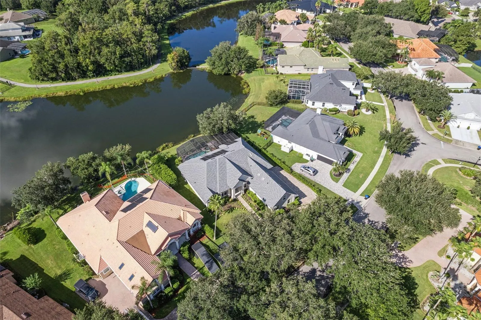 3832 HUNTERS ISLE DR
