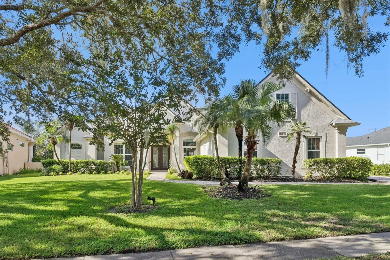 3832 HUNTERS ISLE DR