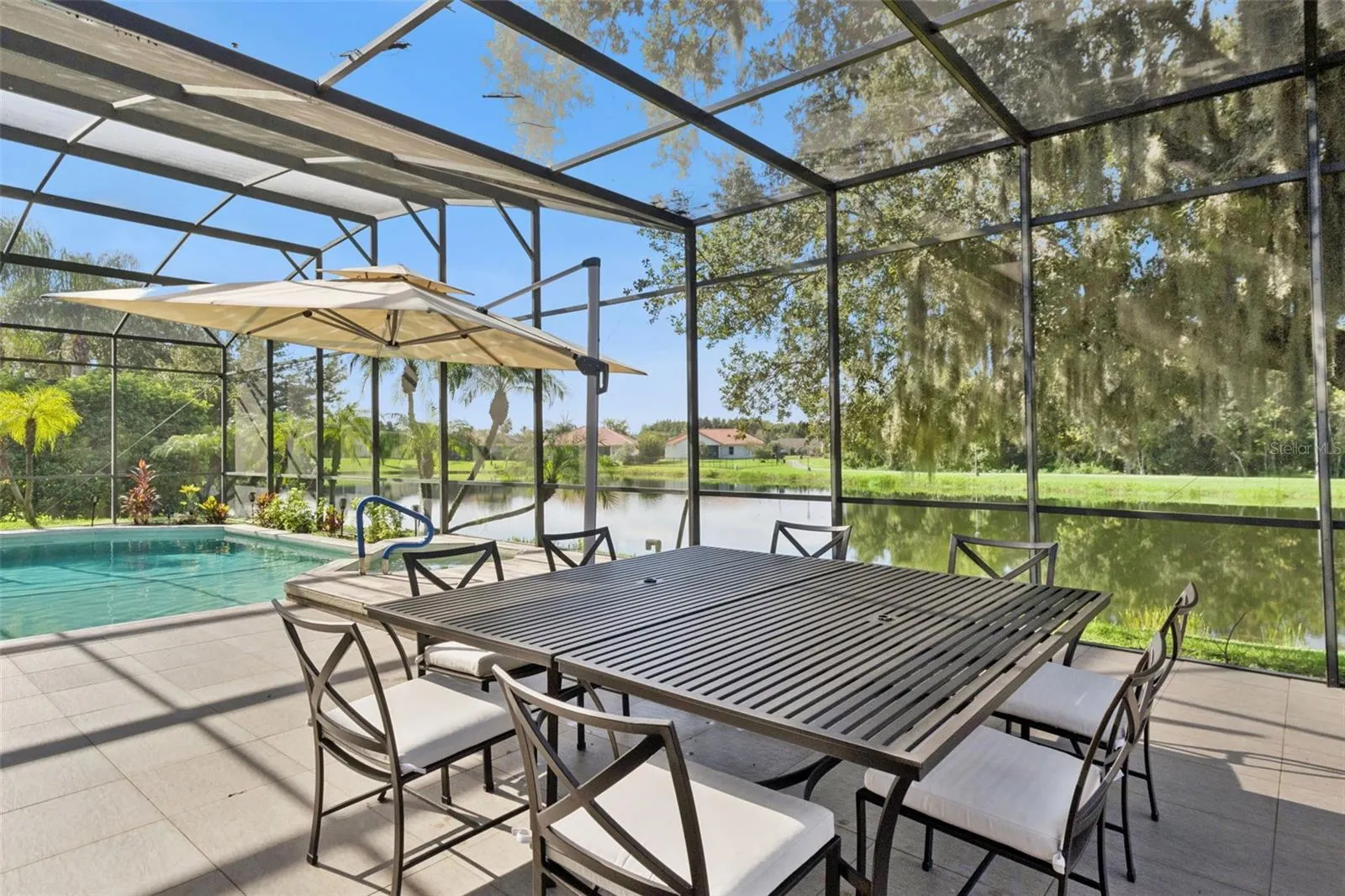 3832 HUNTERS ISLE DR