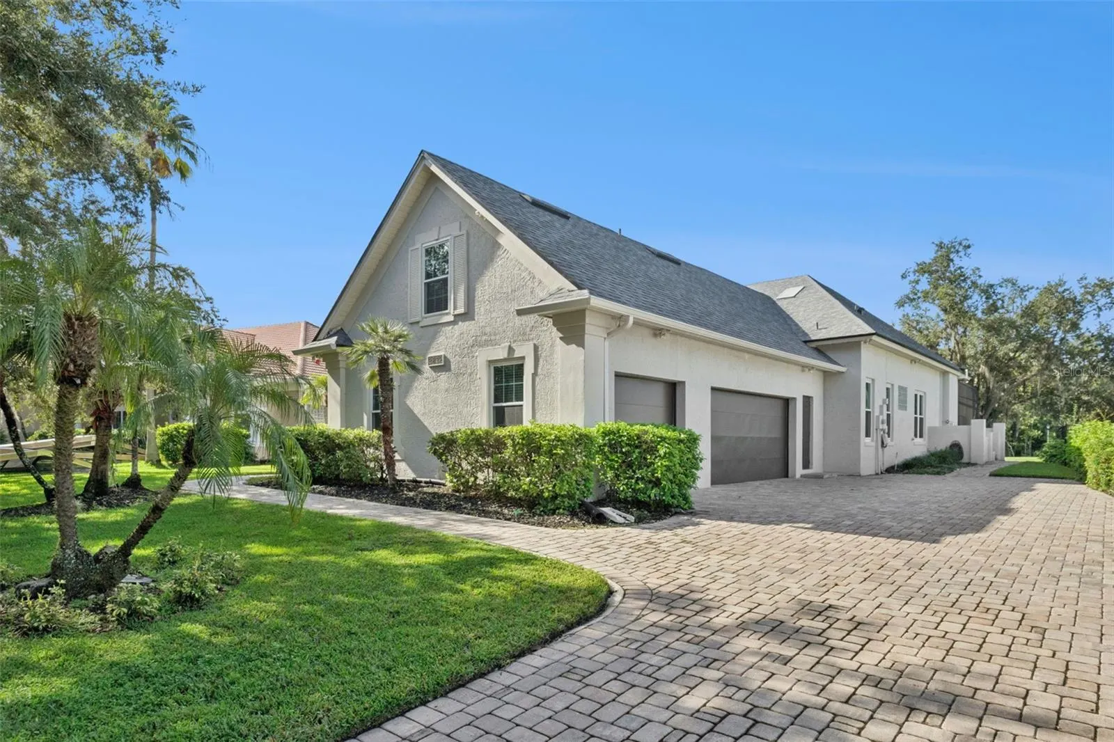 3832 HUNTERS ISLE DR