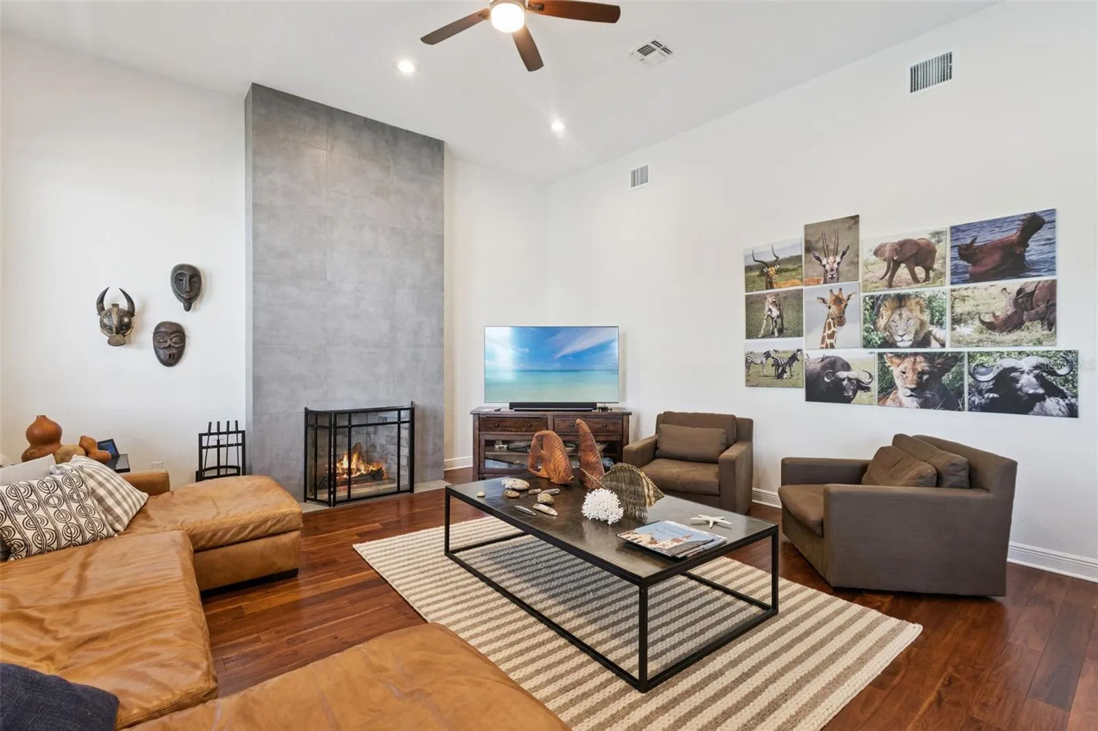 3832 HUNTERS ISLE DR