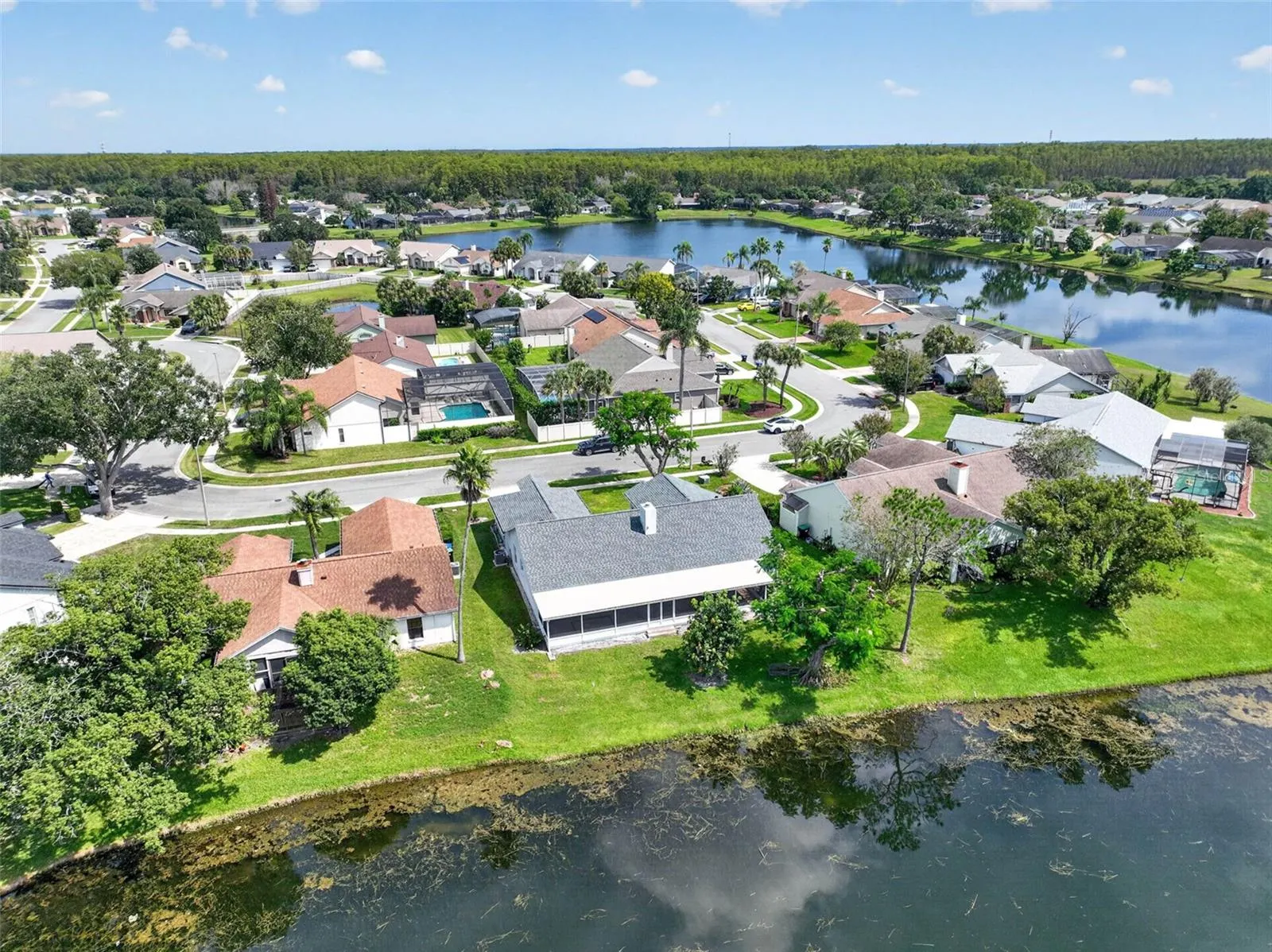 2925 EAGLE LAKE DR