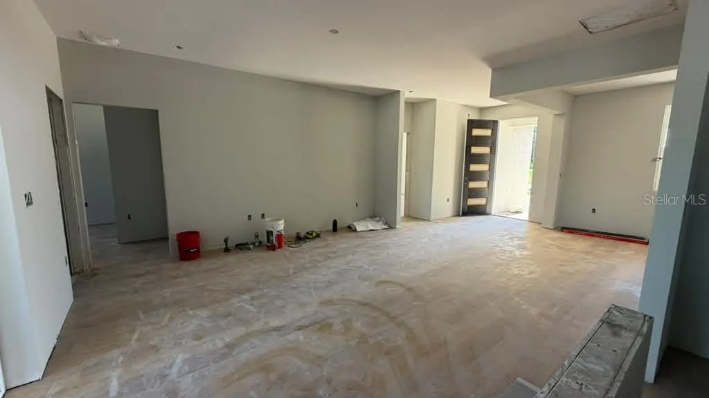 200 MEMORIAL DR