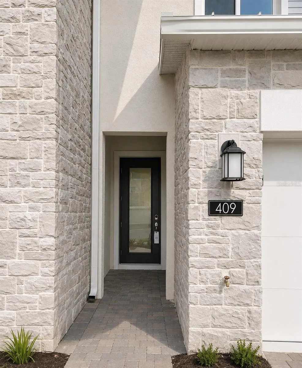 409 BOGEY DR