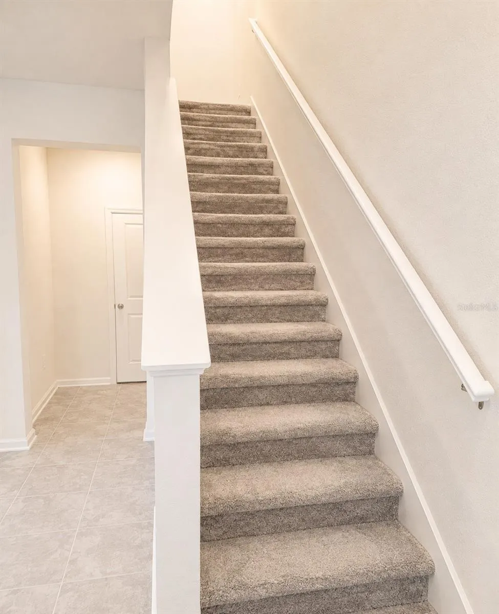 409 BOGEY DR