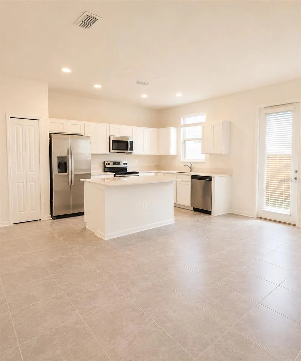 409 BOGEY DR