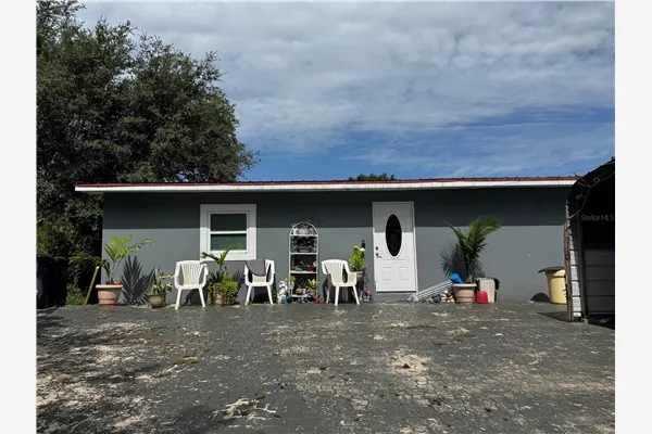 3502 NW 7TH ST