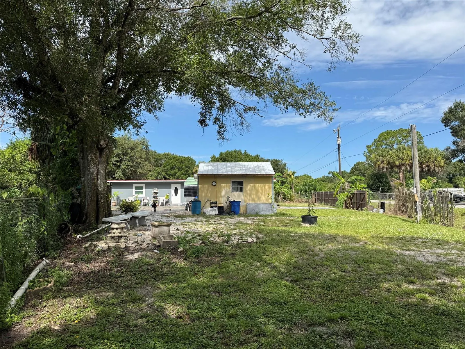 3502 NW 7TH ST