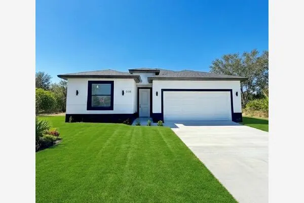 9031 W CASTLE CIR