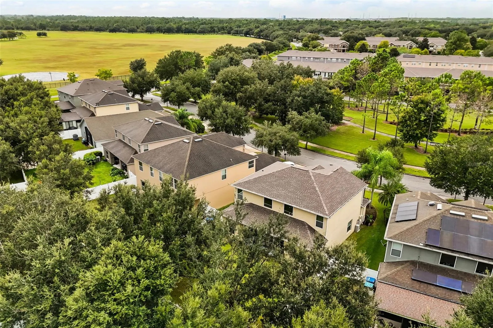 9117 OAK COMMONS WAY