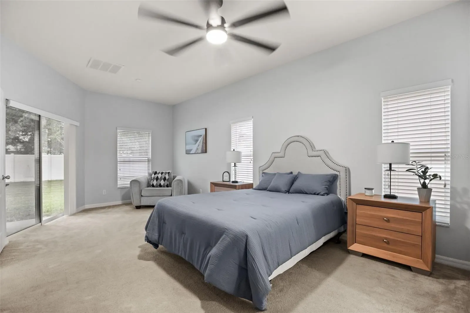 9117 OAK COMMONS WAY