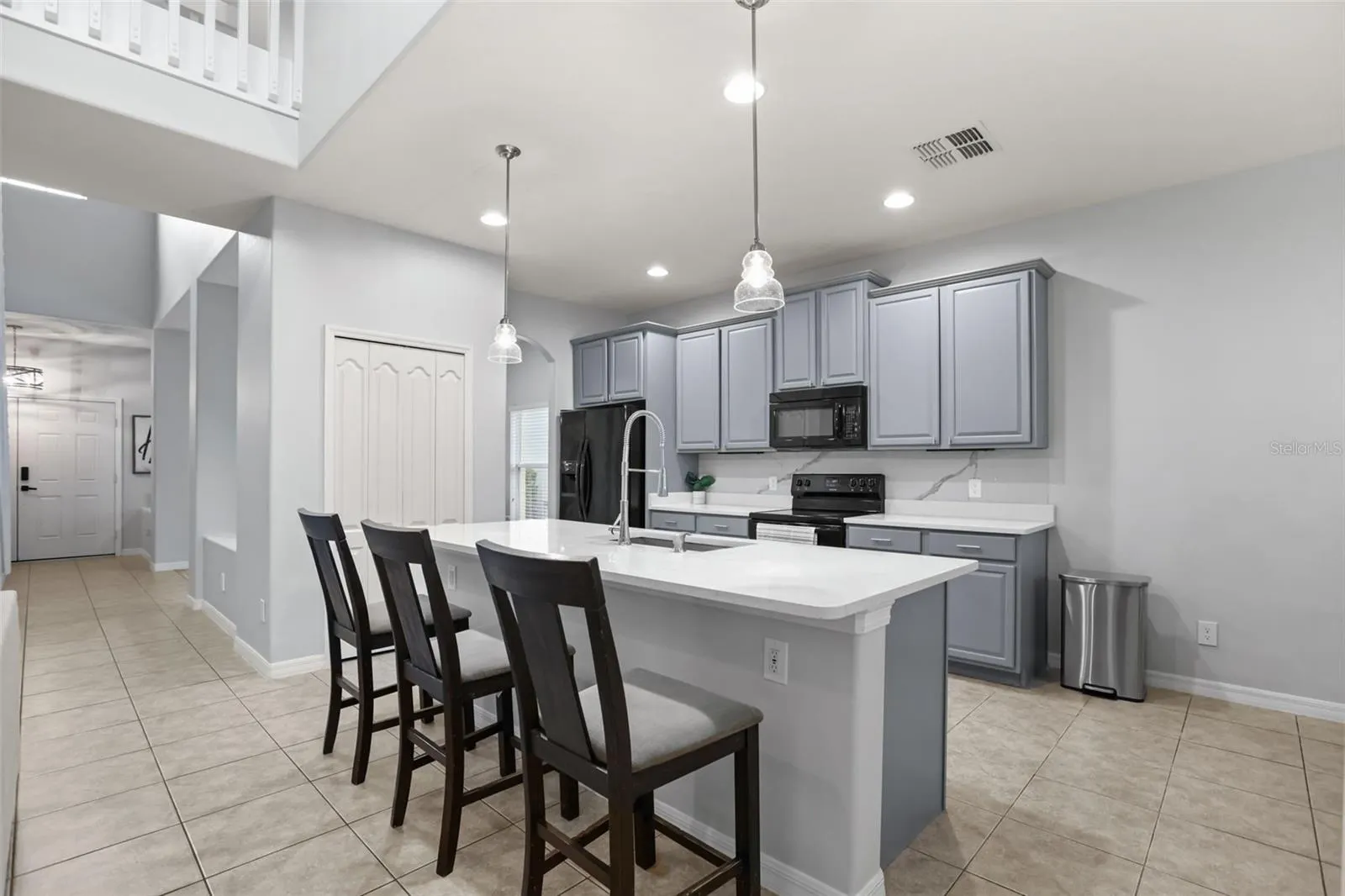 9117 OAK COMMONS WAY