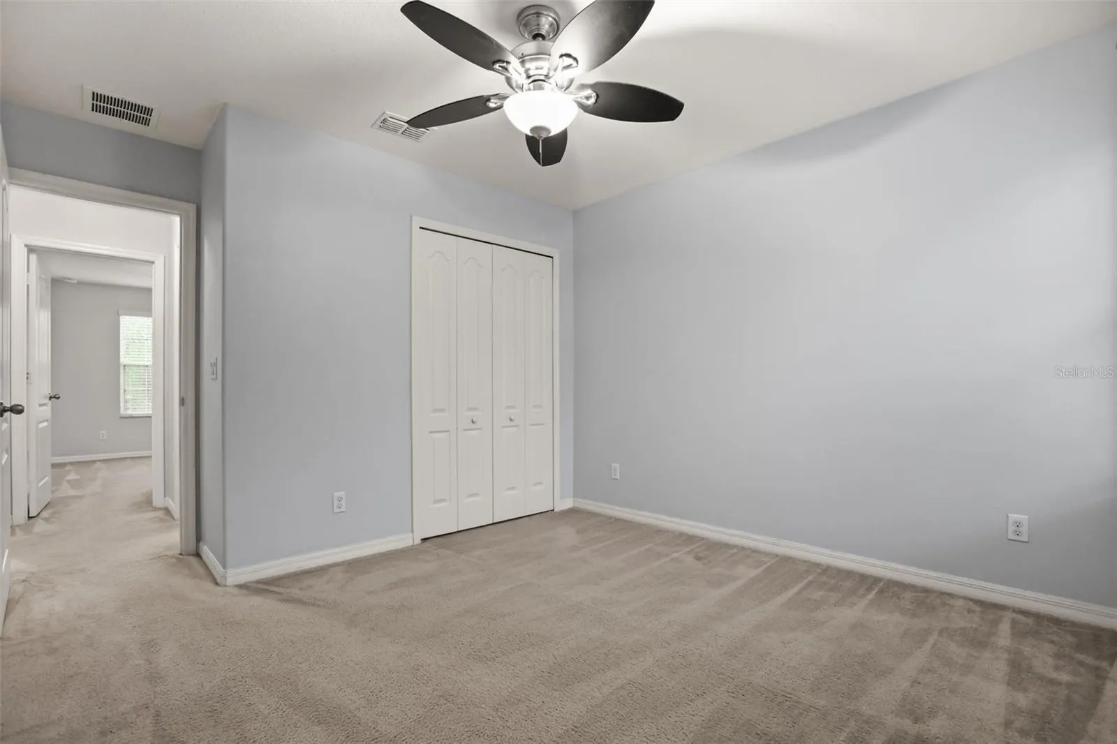 9117 OAK COMMONS WAY