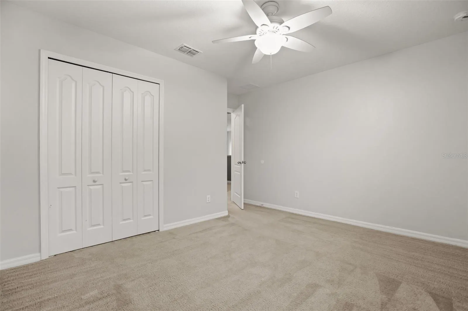 9117 OAK COMMONS WAY