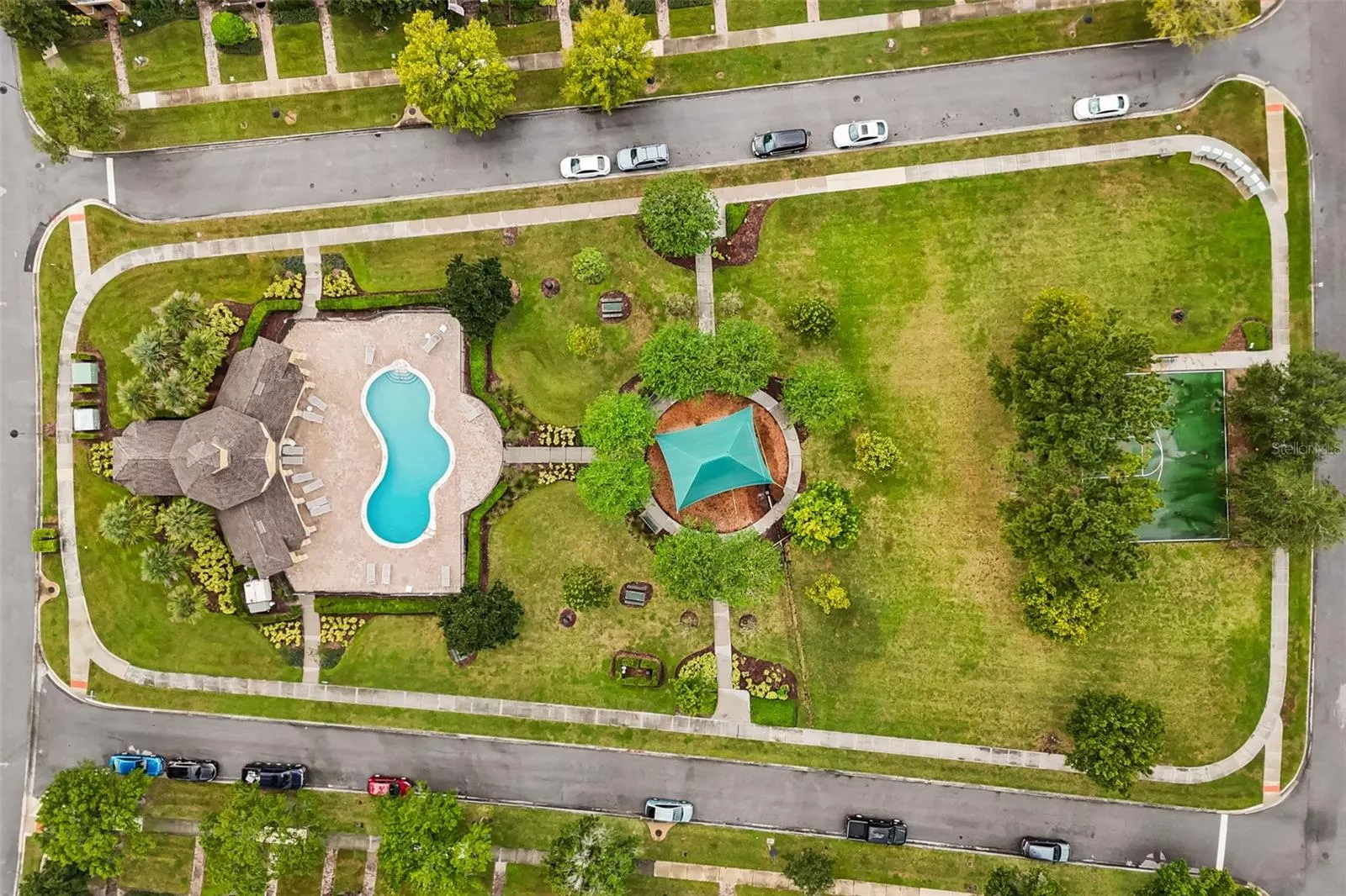 9117 OAK COMMONS WAY