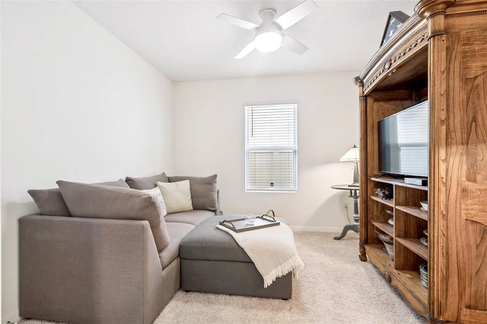 5634 WINONA DR