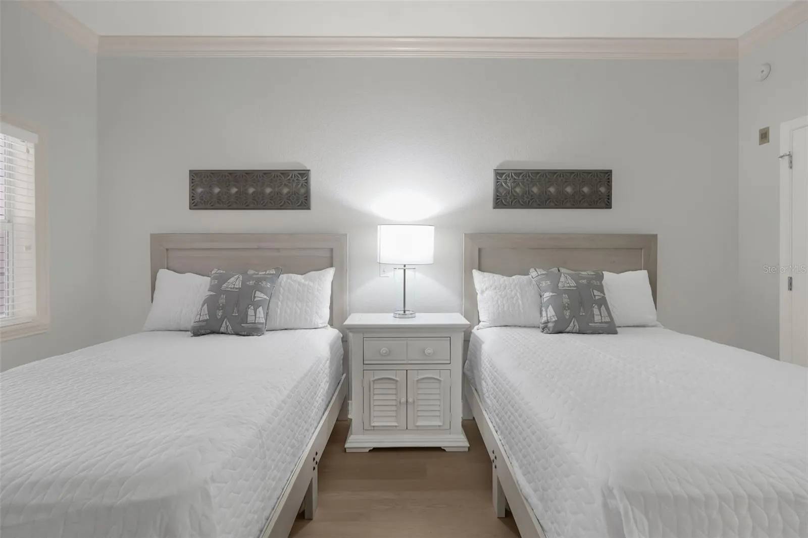 1102 SUNSET VIEW CIR #103 #103
