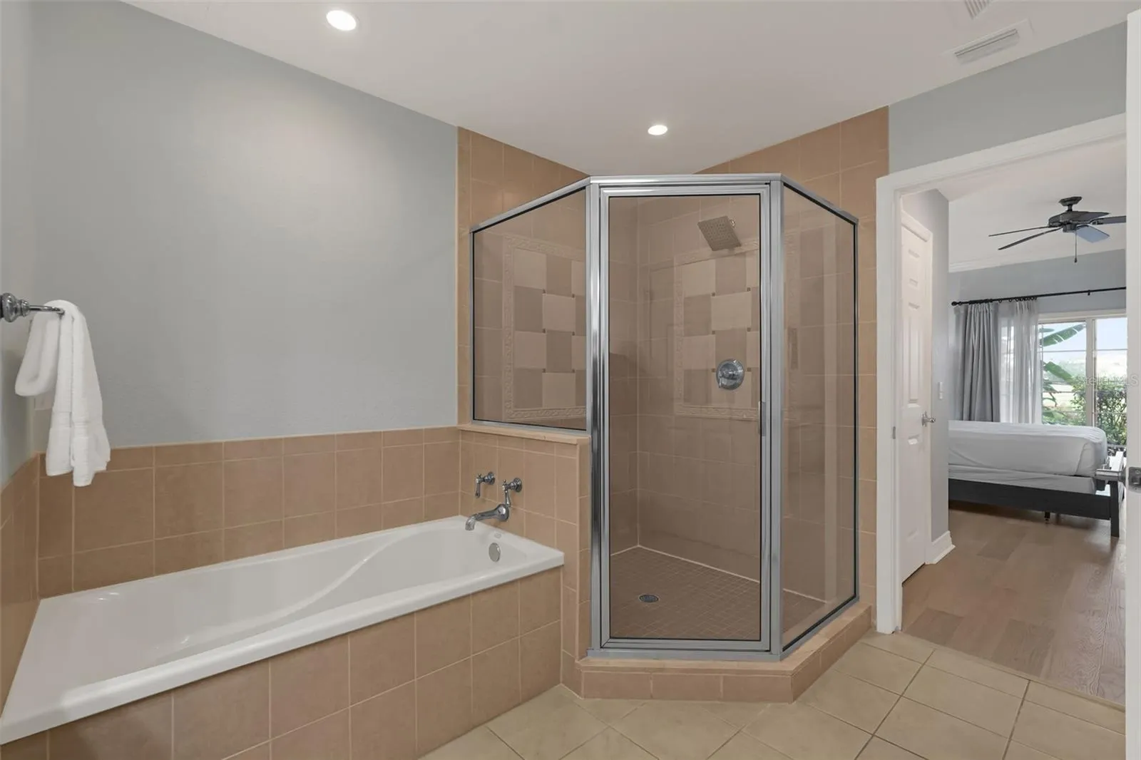 1102 SUNSET VIEW CIR #103 #103