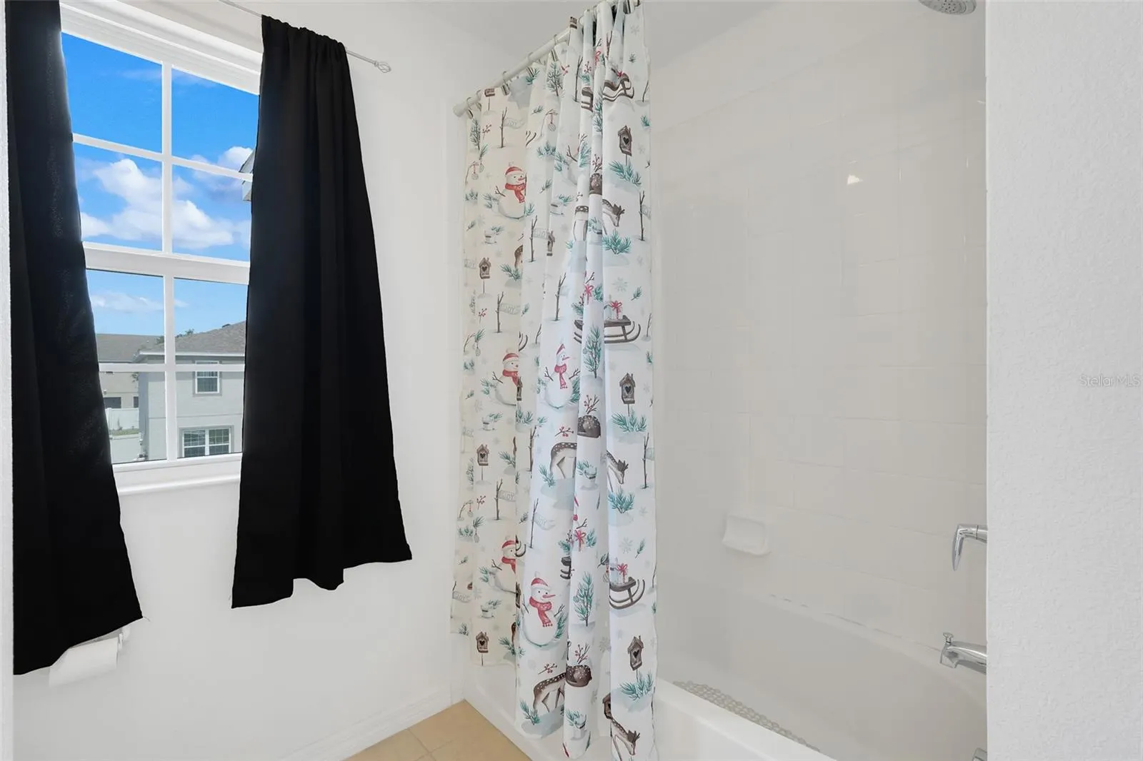 639 SAMUEL PL