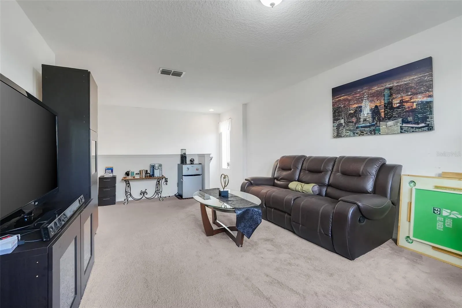 639 SAMUEL PL