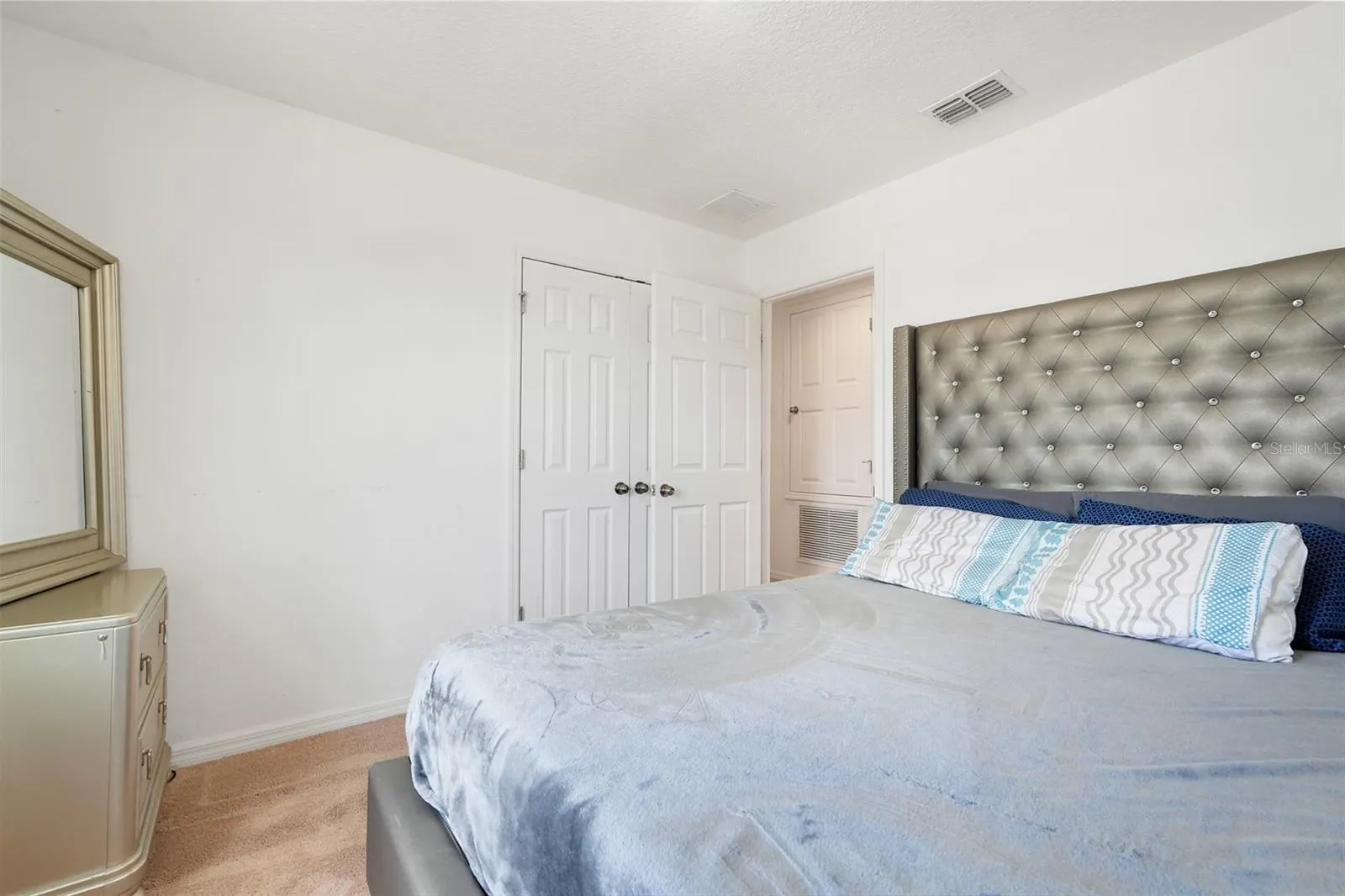 639 SAMUEL PL