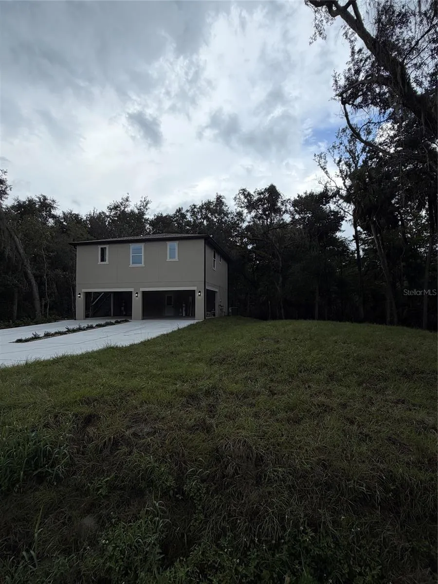 1784 LAKE HARNEY RD