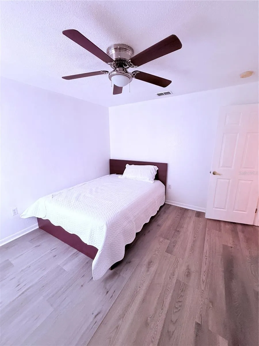 649 SIERRA CIR