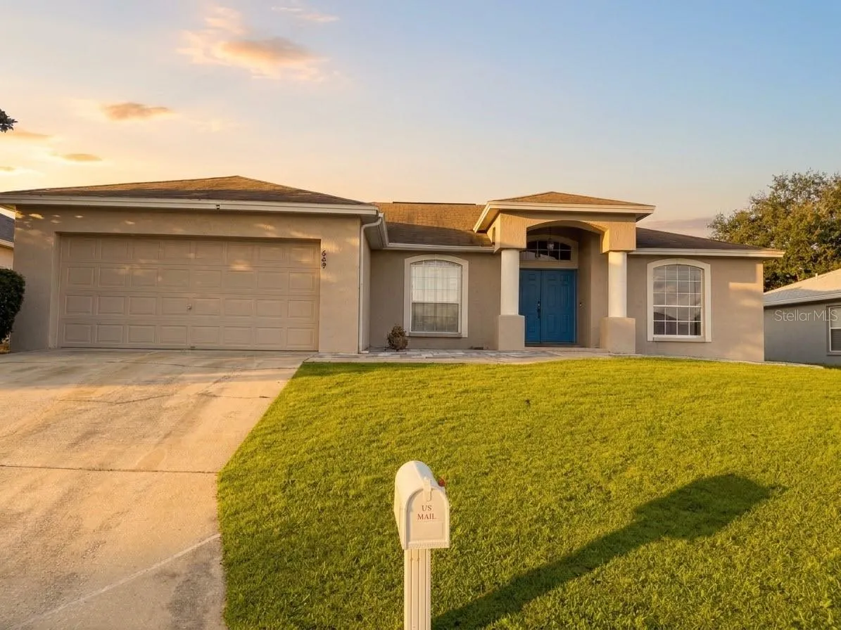 649 SIERRA CIR