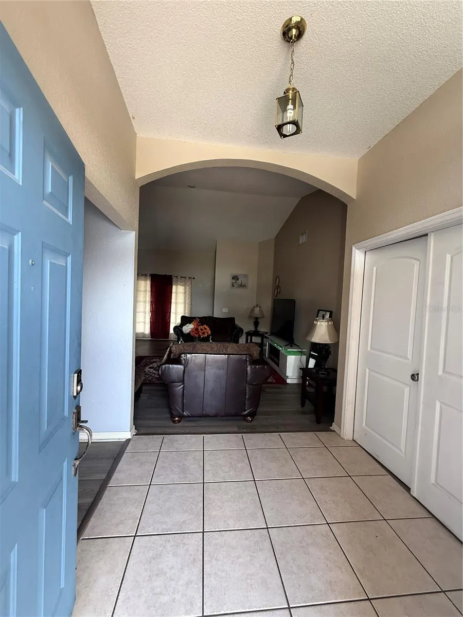 649 SIERRA CIR