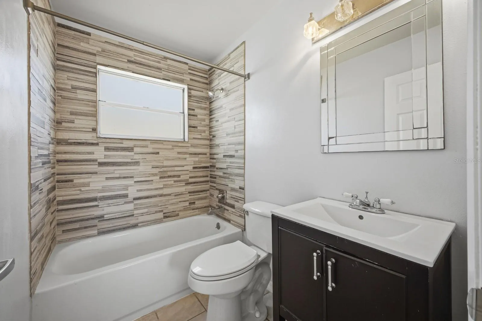 3409 FOX CROSSING DR