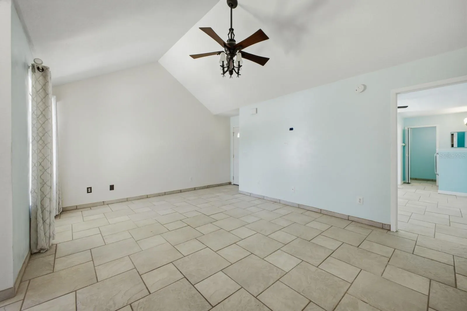 3409 FOX CROSSING DR